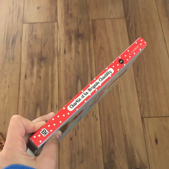 Livre - Charlie et la Brigade Chantilly, tome 1 la cerise sur le sundae - Picture 2 of 5